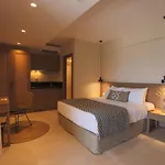 Elivia Boutique מלון דירות