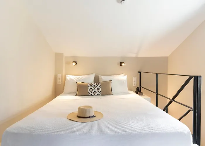 Elivia Boutique Almiropótamos